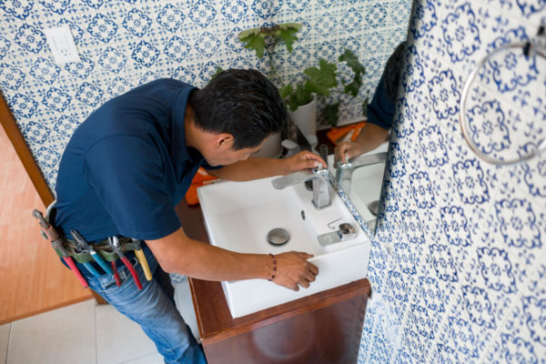 labor cost to remodel bathroom